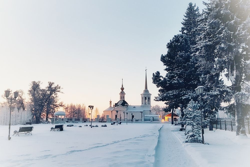 Храм Рождества Пресвятой Богородицы п.Березово