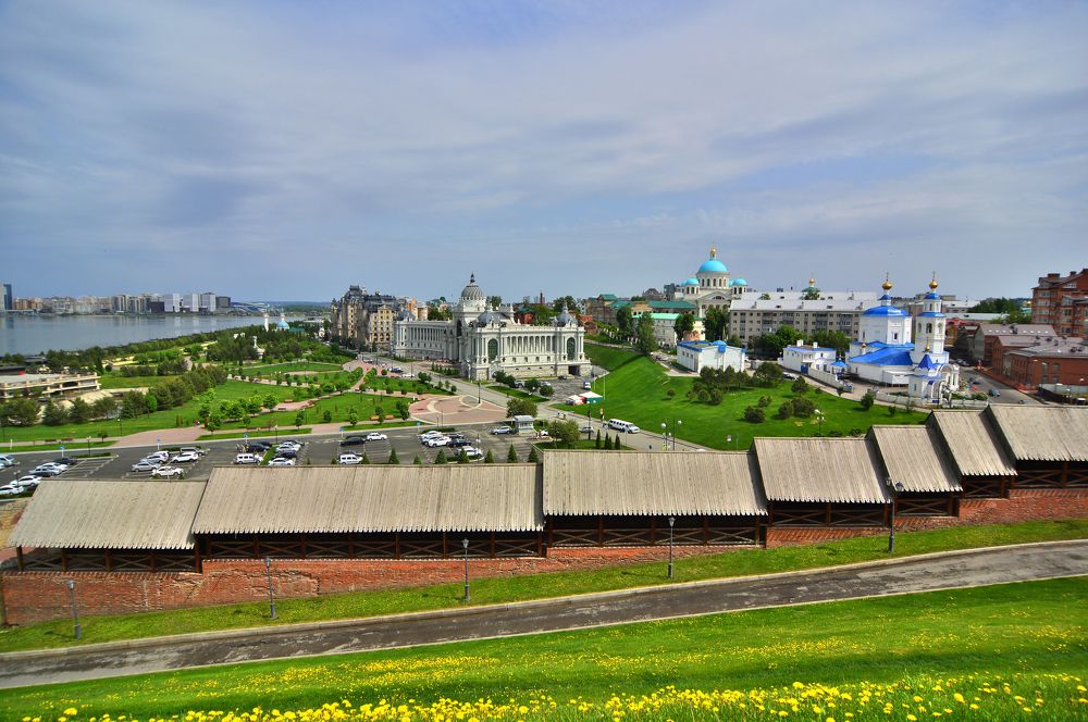 Застройка под кремлём.
