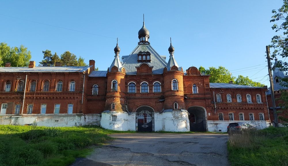 Святые ворота