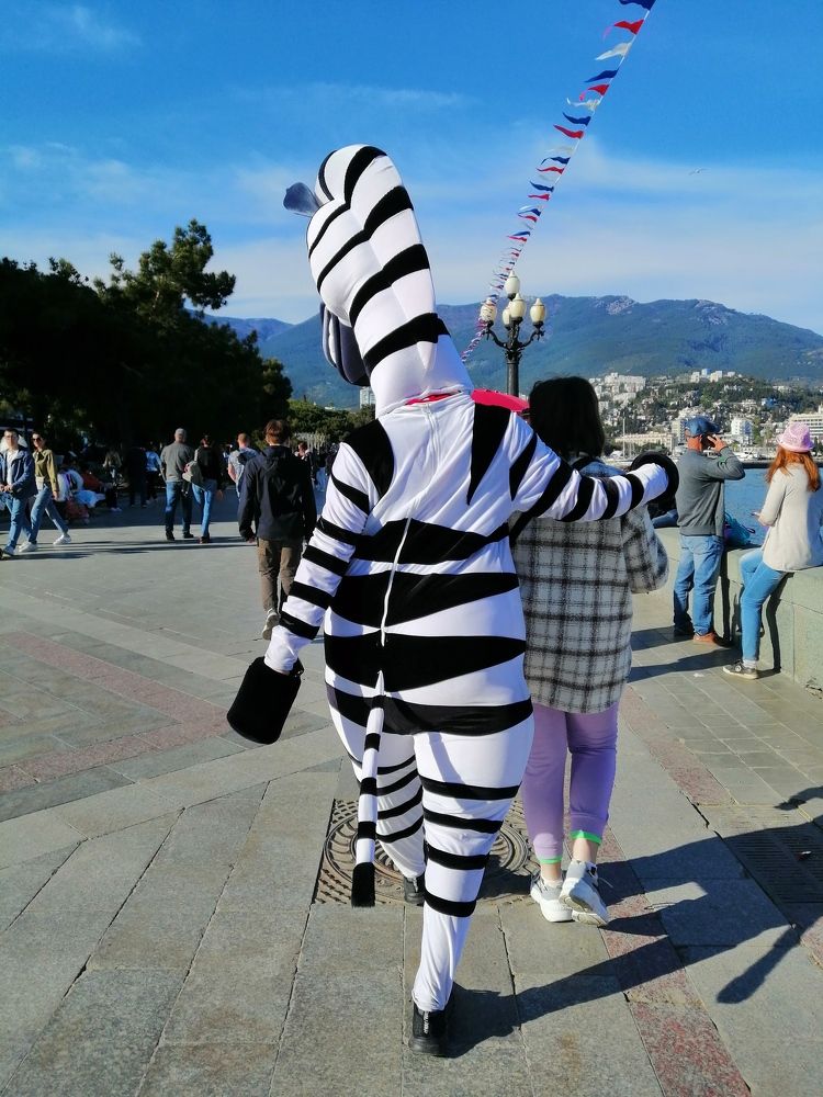 Ялтинские улицы в мае