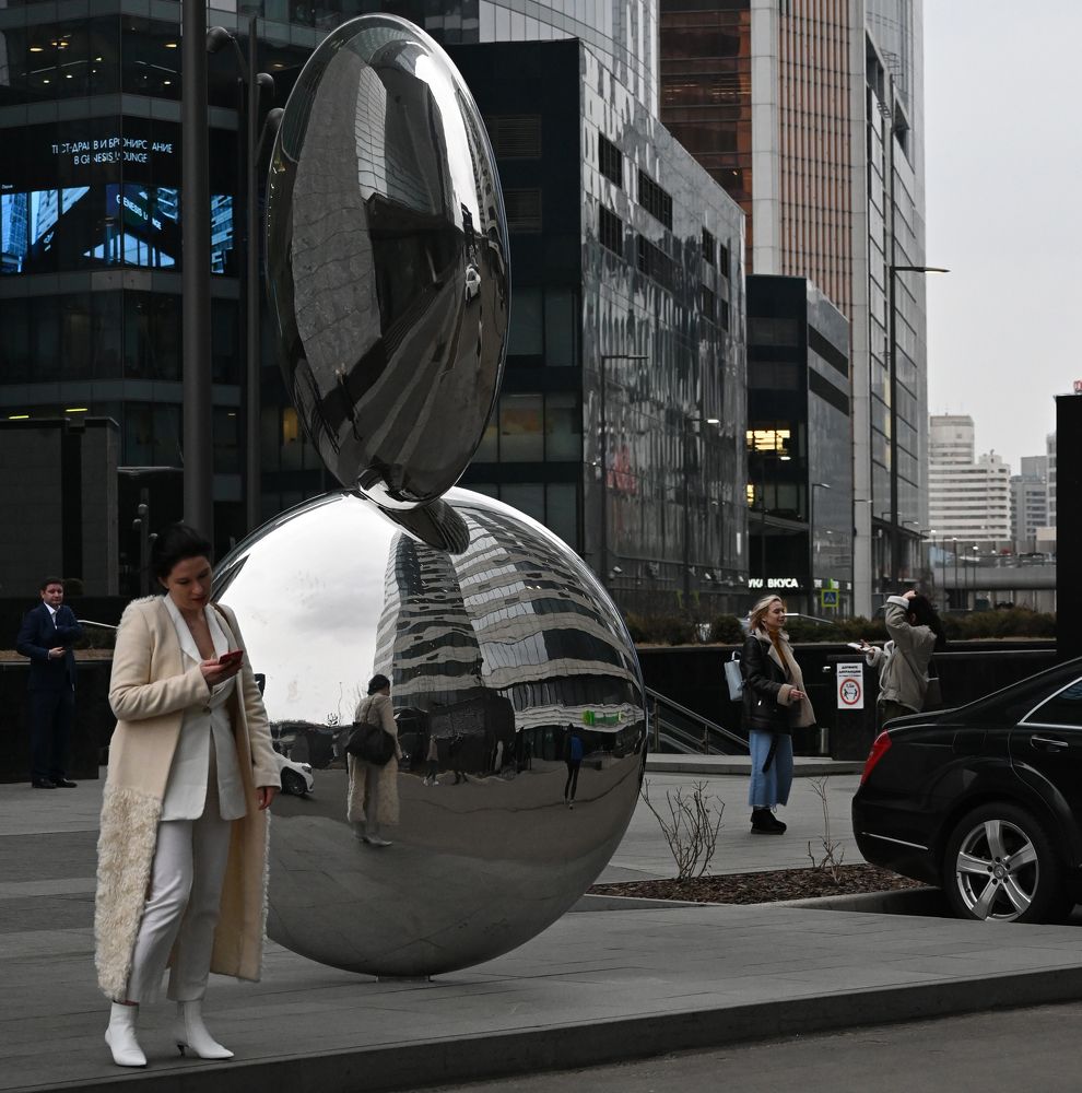 Жизнь секундочку, я в соцсети.