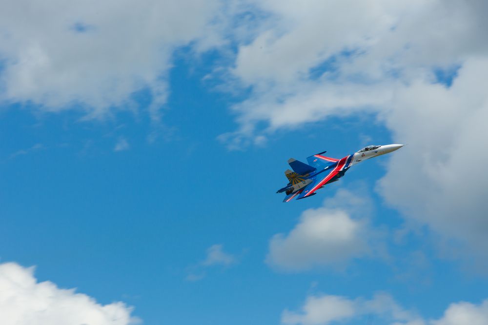 Всё выше сквозь облака