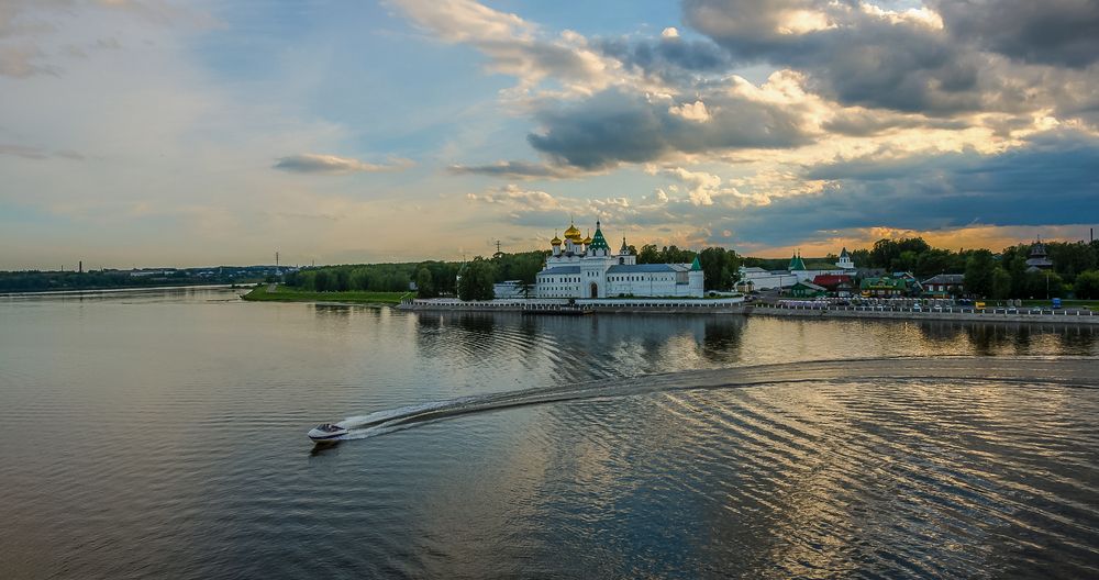 По-над благодатью.