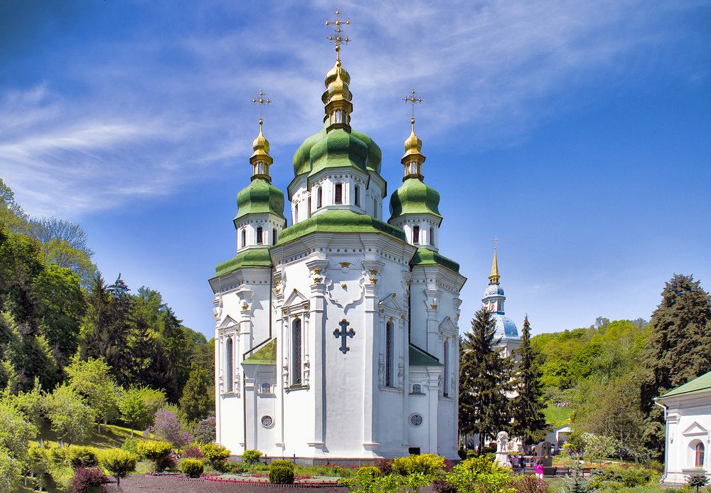 Свято-Михайловский Выдубицкий мужской монастырь
