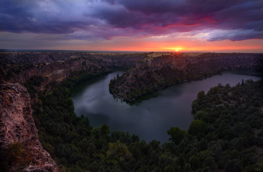 Photograph by Oscar Lata