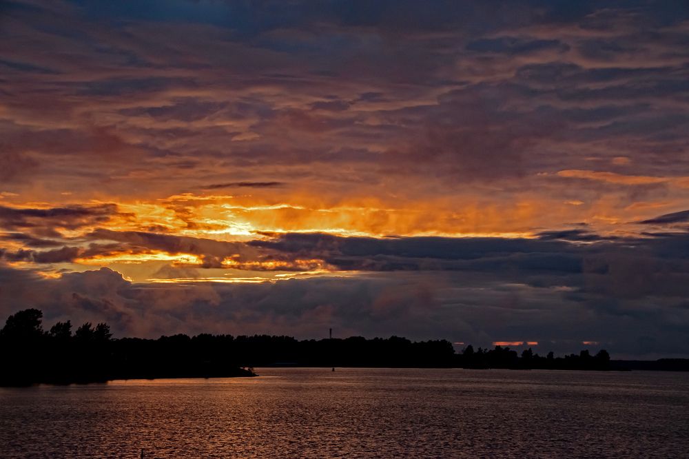 Пылающие облака.