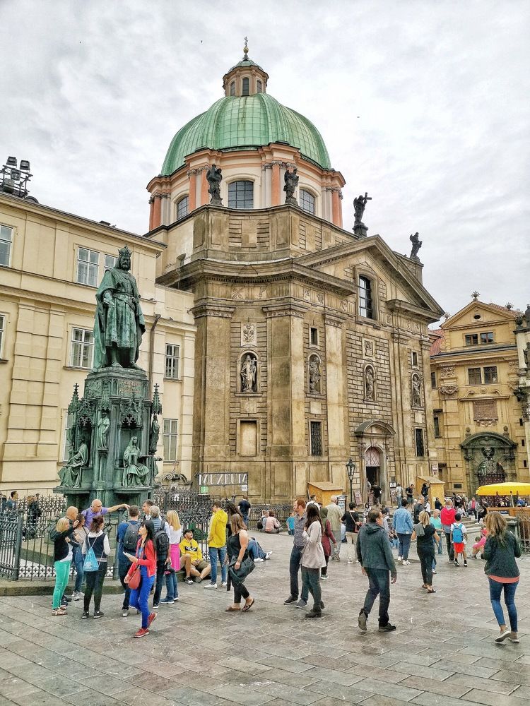 Костёл Святого Франциска.  Прага