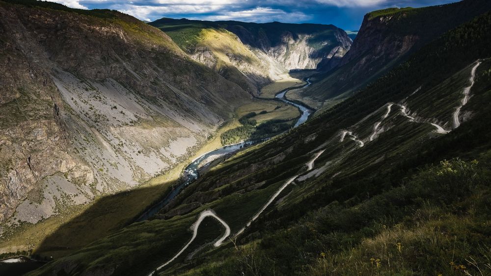 Photograph by Vladimir Schelkunov