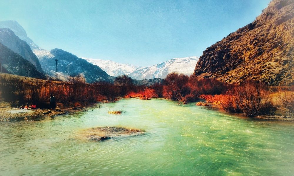 Photograph by Khosro Sayadi