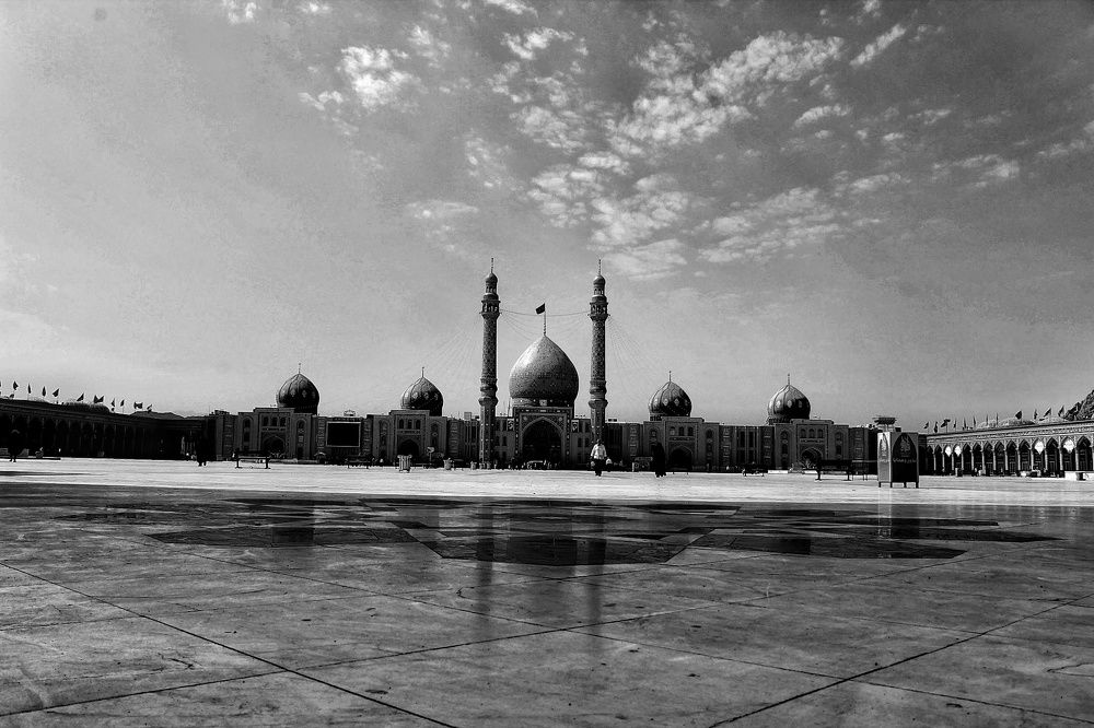 Photograph by minta samiei