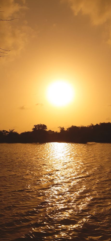 Photograph by DIGEN MORE