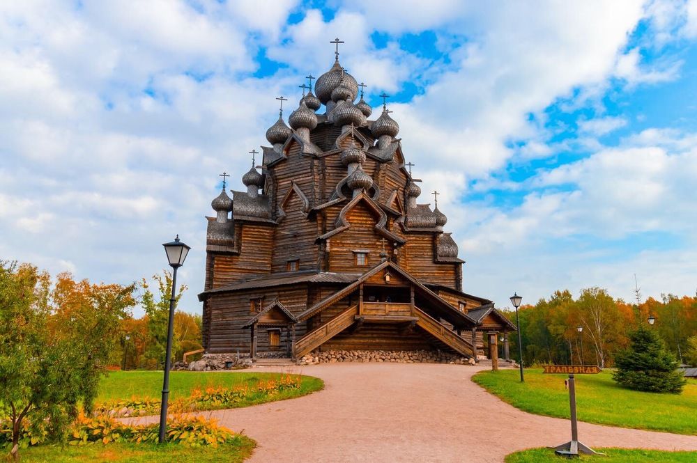 Церковь во имя Покрова Пресвятой Богородицы