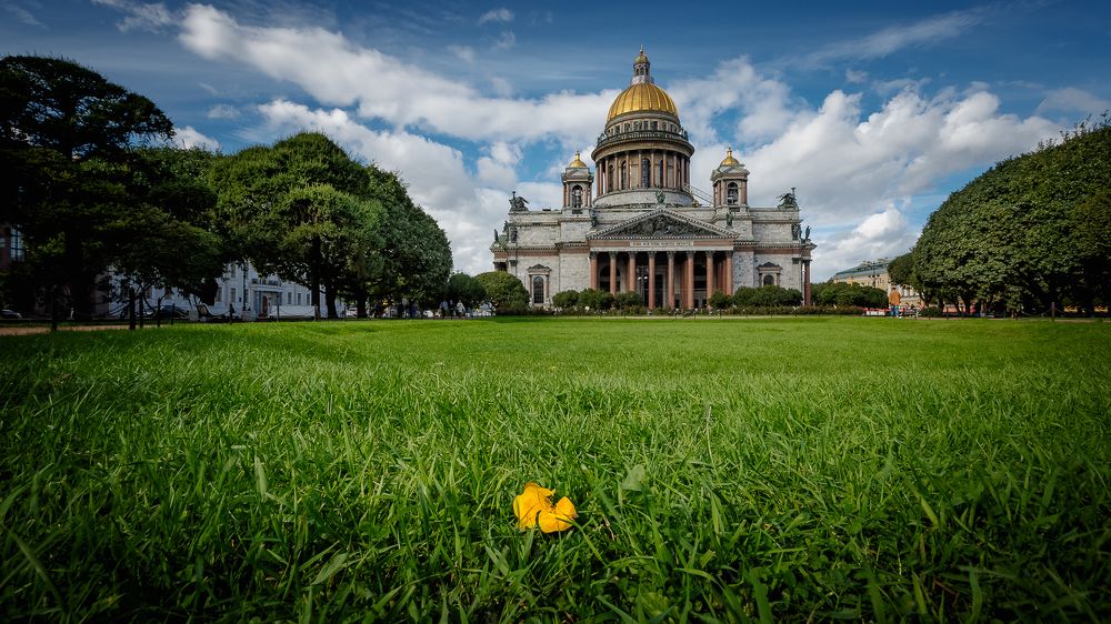 Photograph by Vladimir Schelkunov