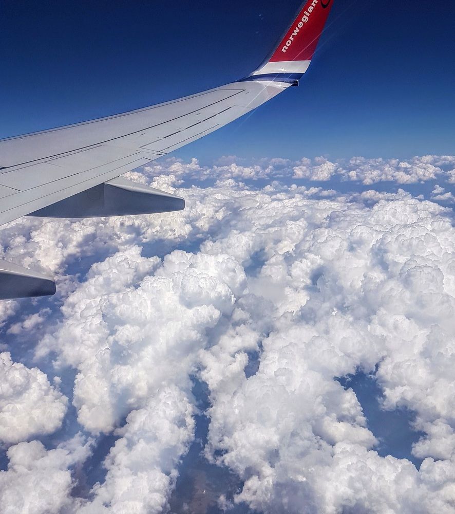 Там за облаками...