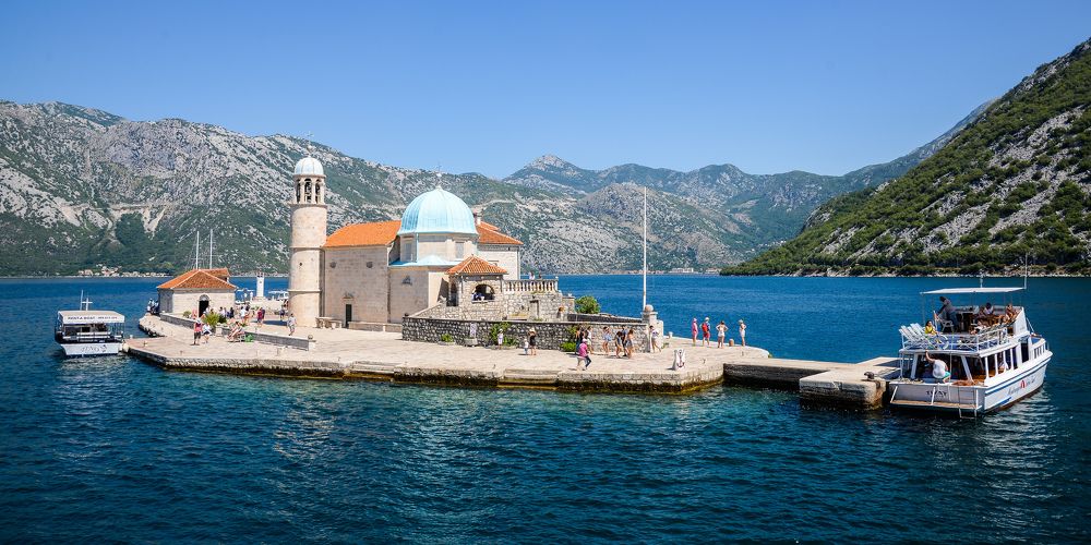 Церковь Богоматери на Рифе.