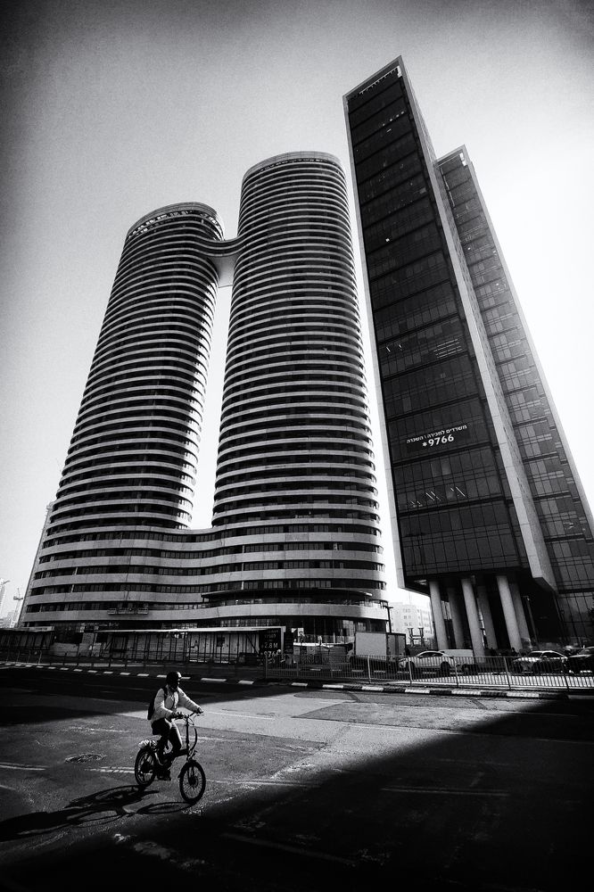 Из света в тень