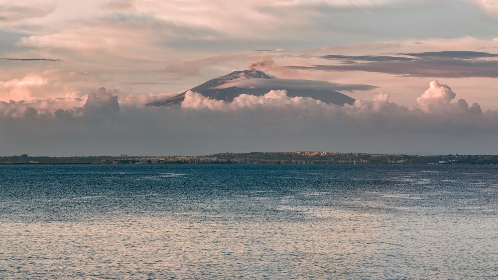 Photograph by Massimo Tamajo