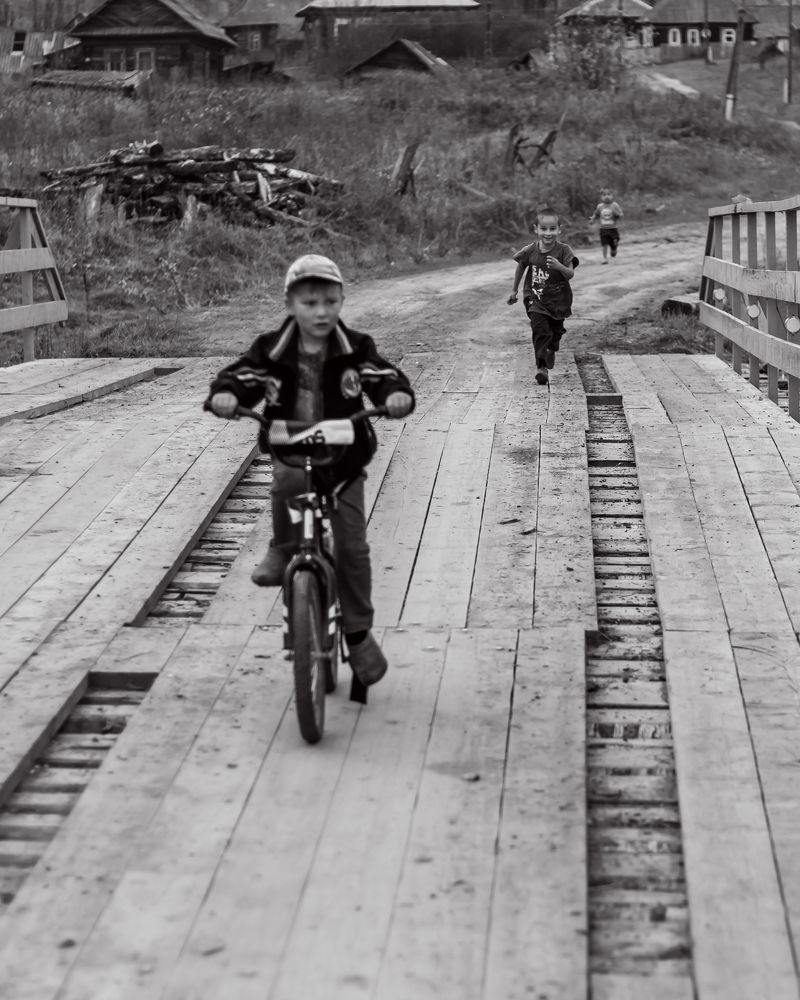 Три богатыря несутся