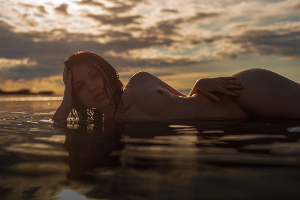 Photograph by ANTON KHOMENKO https://www.patreon.com/ant_vipp