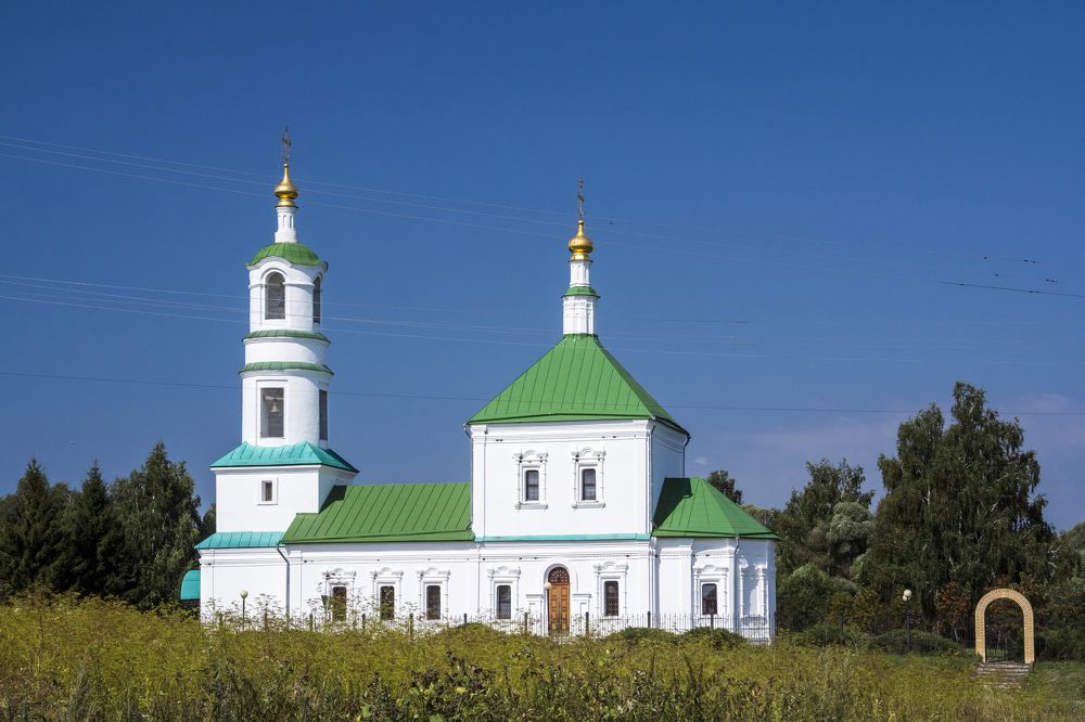Церковь рядом с Орловским Полесьем.