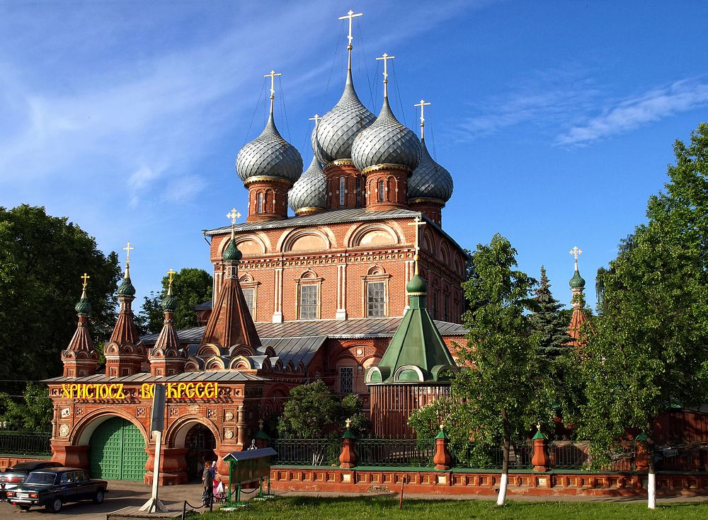 Церковь Воскресения Христова на Дебре