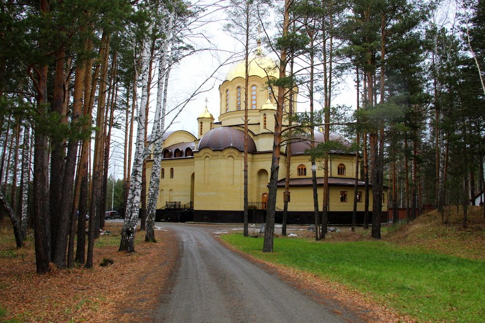 Храм на месте убийства Романовых.