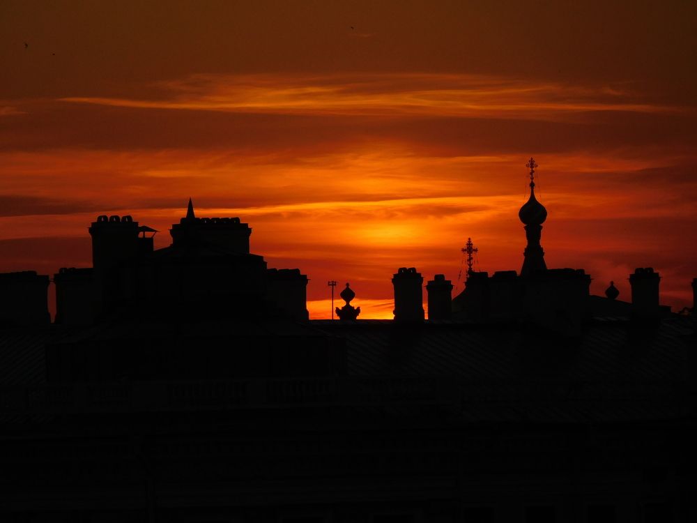 Храм на закате