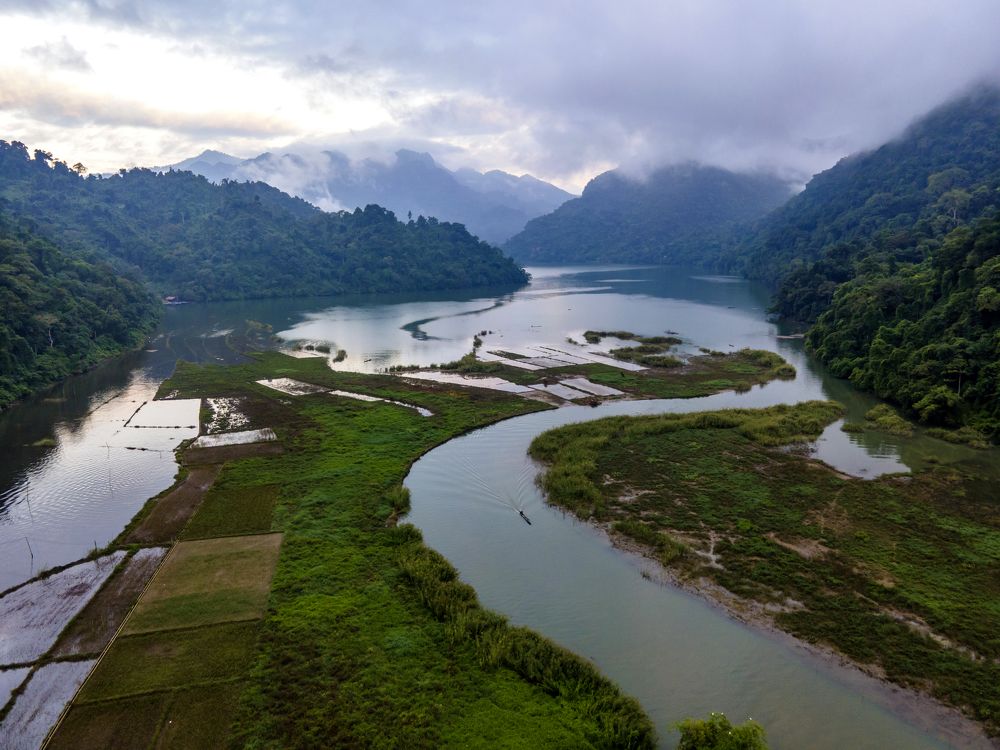 Bản Pác Ngòi Hồ Ba Bể