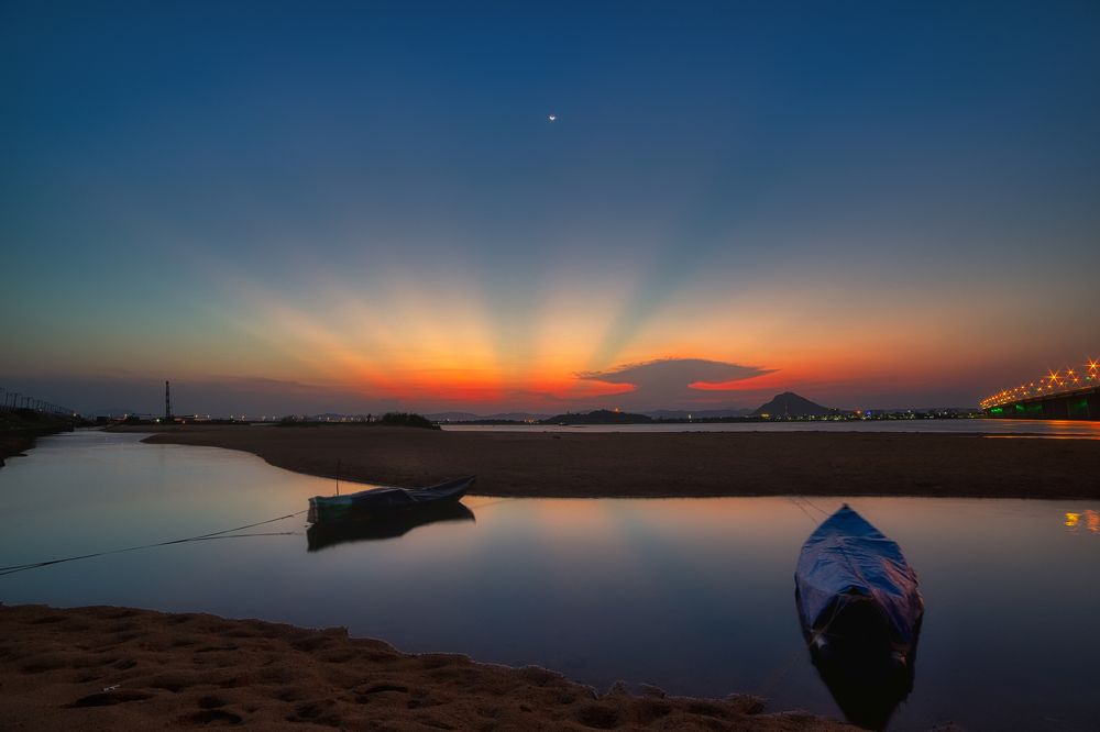 Photograph by Huy Văn Nguyễn