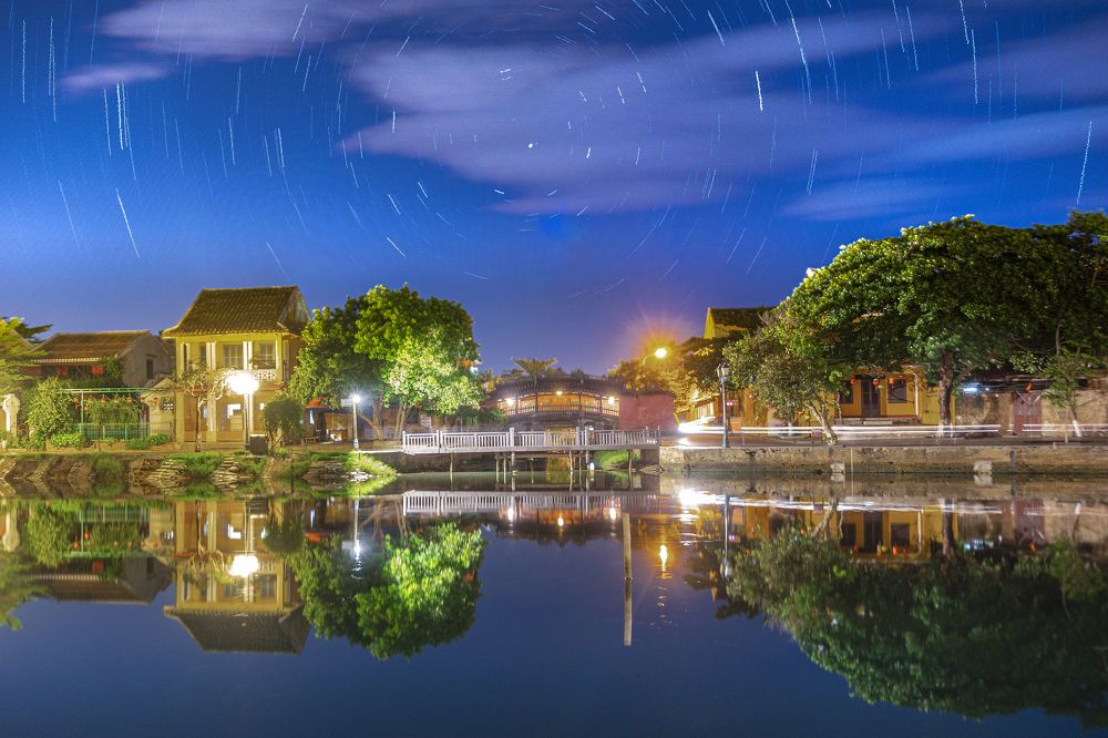 Photograph by Dinh Van Thinh