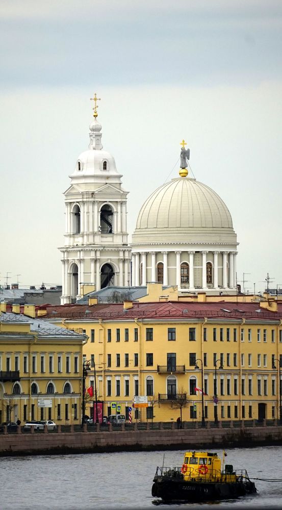 Вид на Васильевский остров.