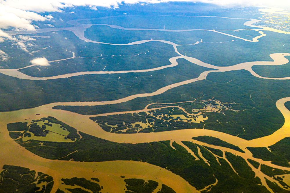 NHỮNG NHÁNH SÔNG CHIỀU