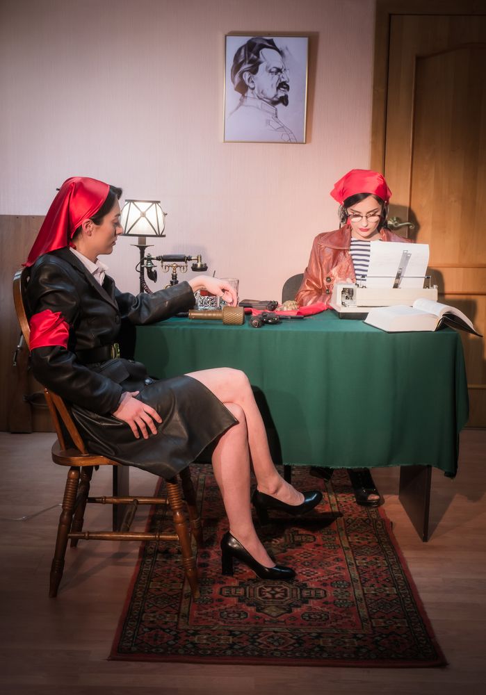 February 20, 1917. Smolny. The office. - 20 февраля 1917. Смольный. Канцелярия.