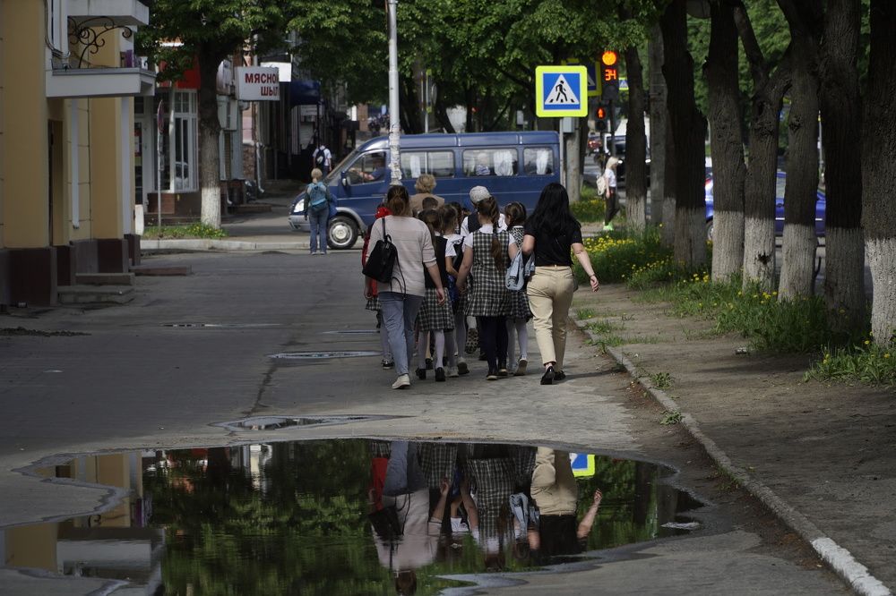 Ефимов И.В. г.Йошкар-Ола, Россия. Весенний день на тротуарах. 24 мая 2021