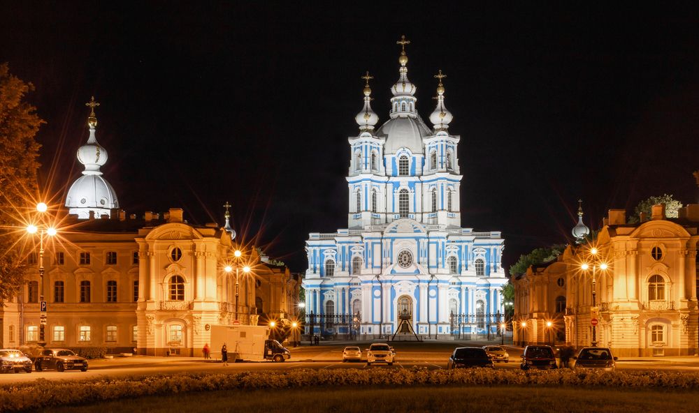 Смольный Воскресенский собор