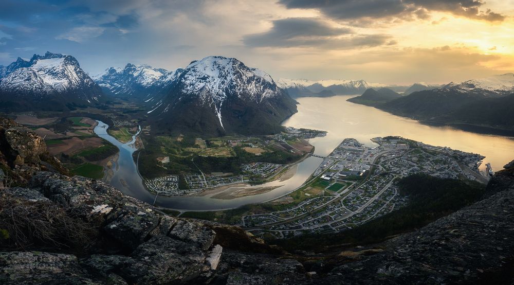 Photograph by Adrian Szatewicz