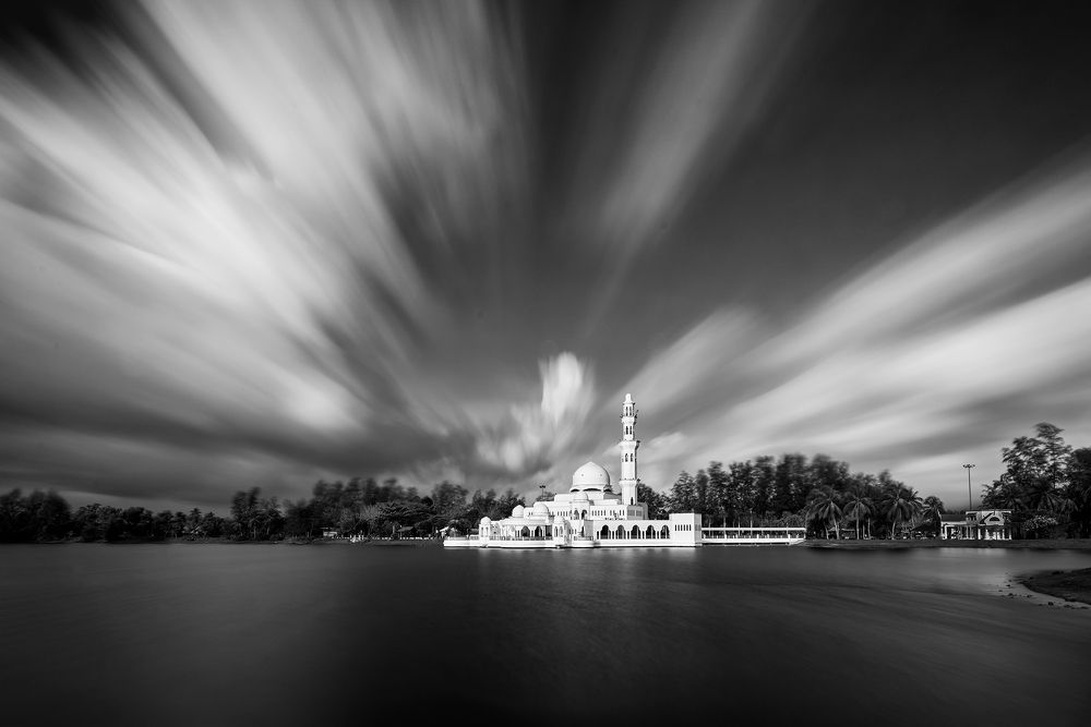 Photograph by muhd isa mamat