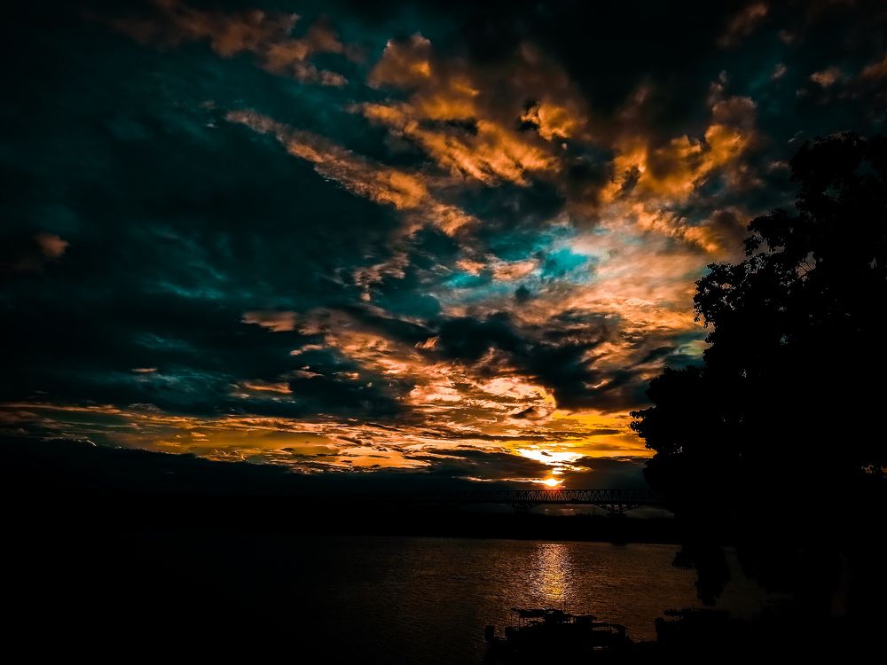 Photograph by Yair Yint Kaung Sett