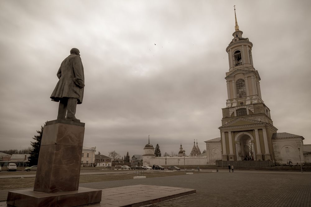 Шапку долой!