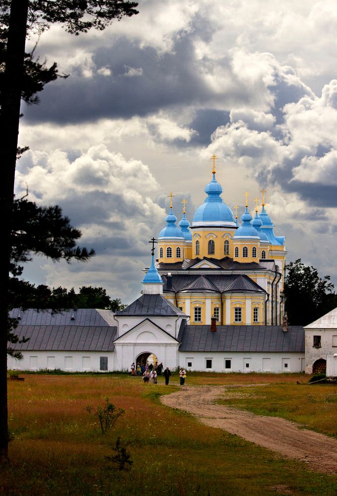 Коневецкий монастырь