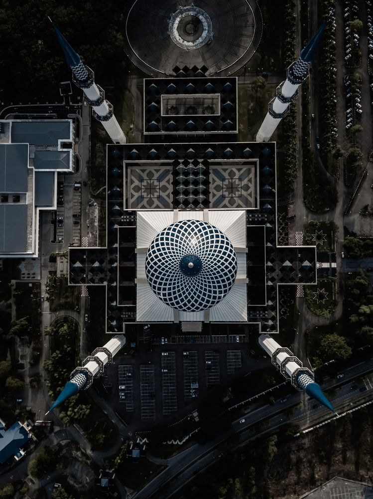 Sultan Salahuddin Abdul Aziz Shah Mosque