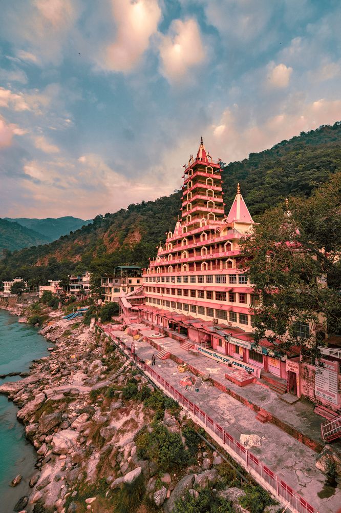 Trayamkeshwar (Terah Manjila)Temple at Rishikesh