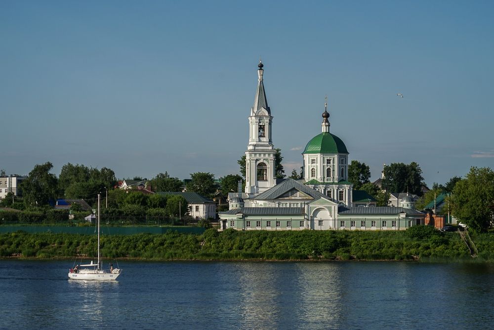 Волга. Город Тверь.
