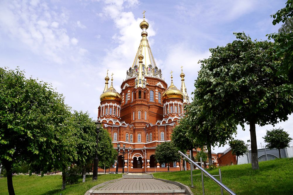 Свято-Михайловский собор.