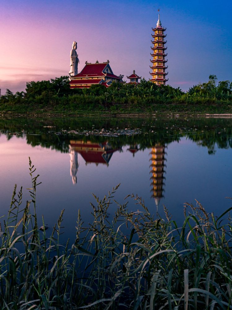 Photograph by Dinh Van Thinh