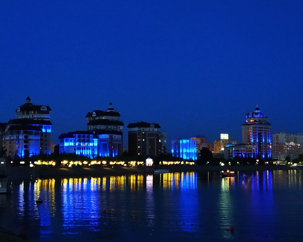 Ночное июньское отражение  реке