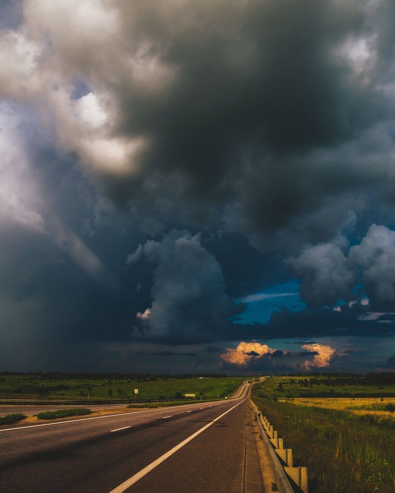 Гроза близка.