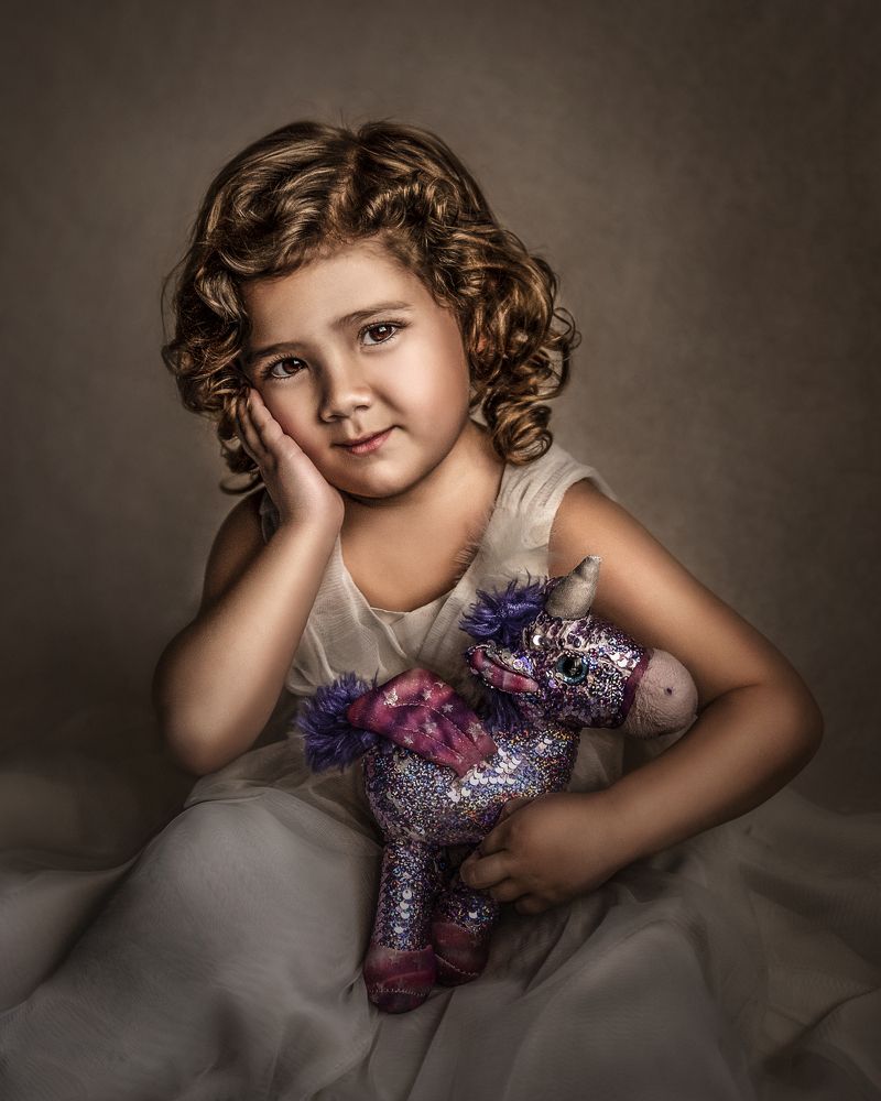 Fiorella and her unicorn