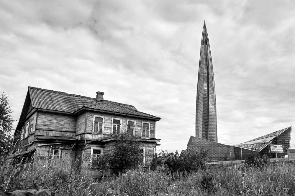 Бетонное яйцо Фаберже