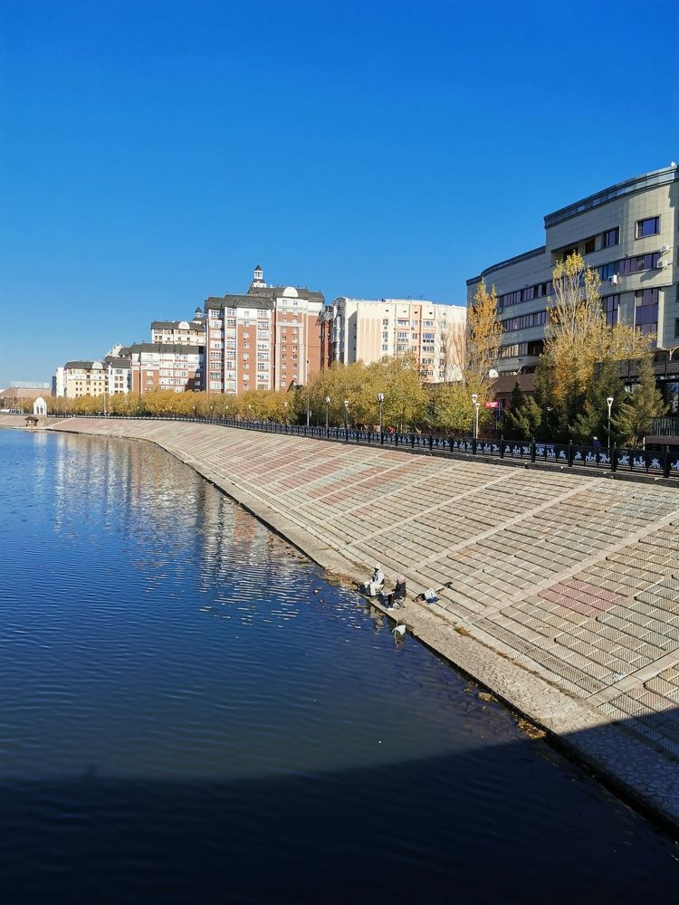 Fisherman on Esil river